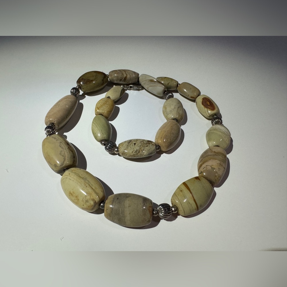 Vintage Polished Semi Precious Gem Stone Necklace 18” Lobster Claw Clasp